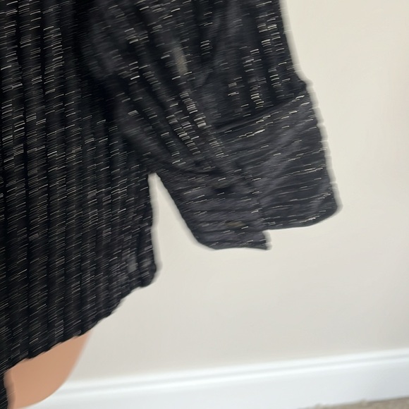 NWT- House of Harlow 1960 - Black Blouse Size M - Picture 4 of 10